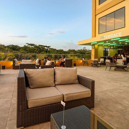 Comfort Inn & Suites Tobago Signal Hill 외부 사진
