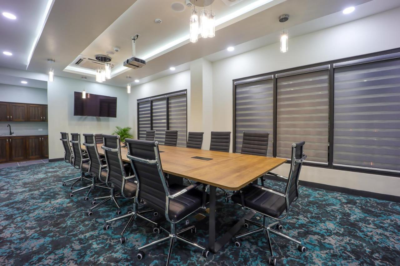 Comfort Inn & Suites Tobago Signal Hill 외부 사진