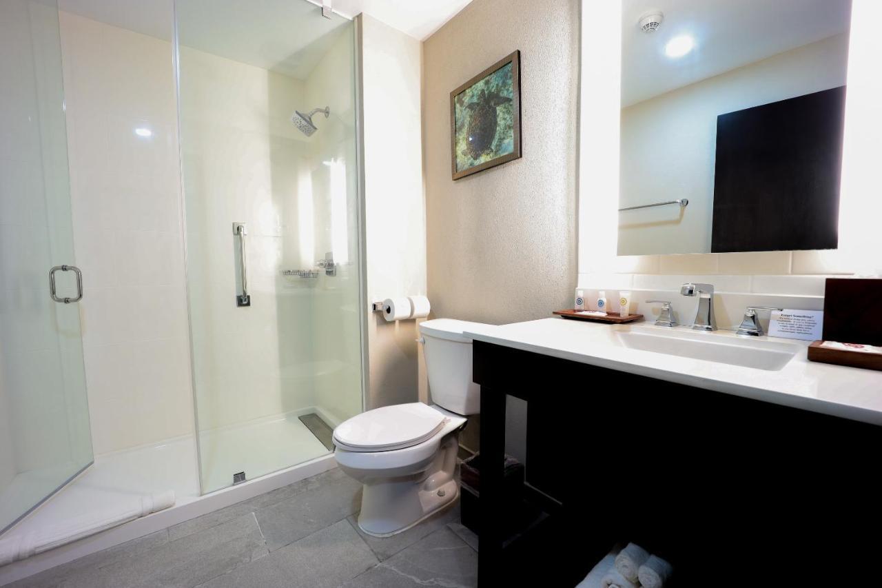 Comfort Inn & Suites Tobago Signal Hill 외부 사진